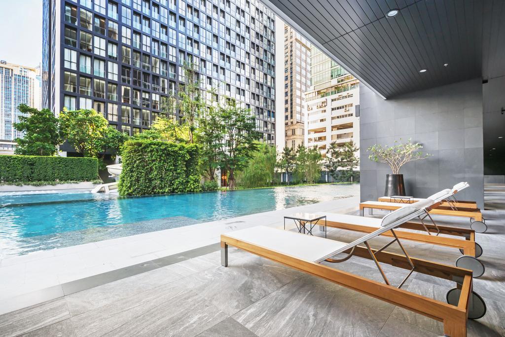 Grand Central Bangkok By Favstay ภายนอก รูปภาพ