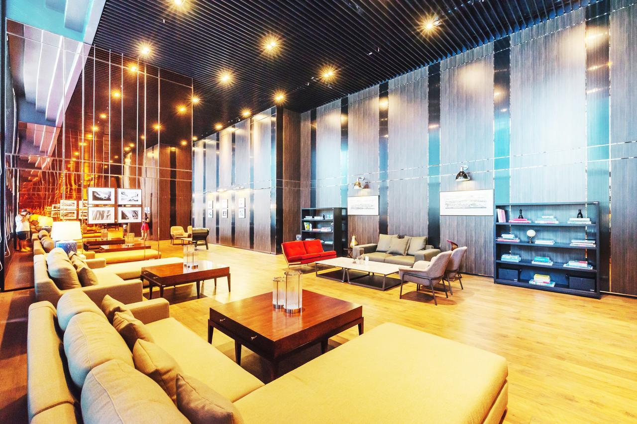 Grand Central Bangkok By Favstay ภายนอก รูปภาพ