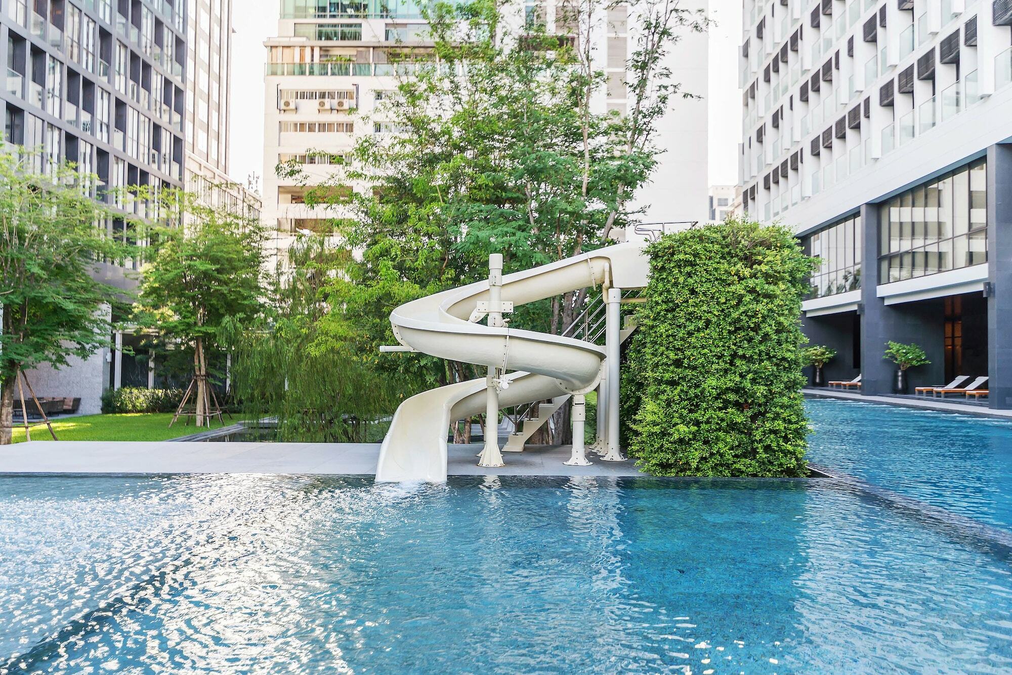 Grand Central Bangkok By Favstay ภายนอก รูปภาพ